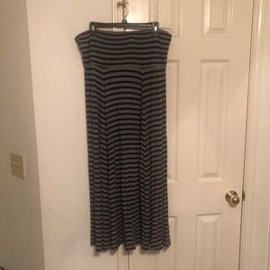 Gray & Black Striped Maxi Skirt